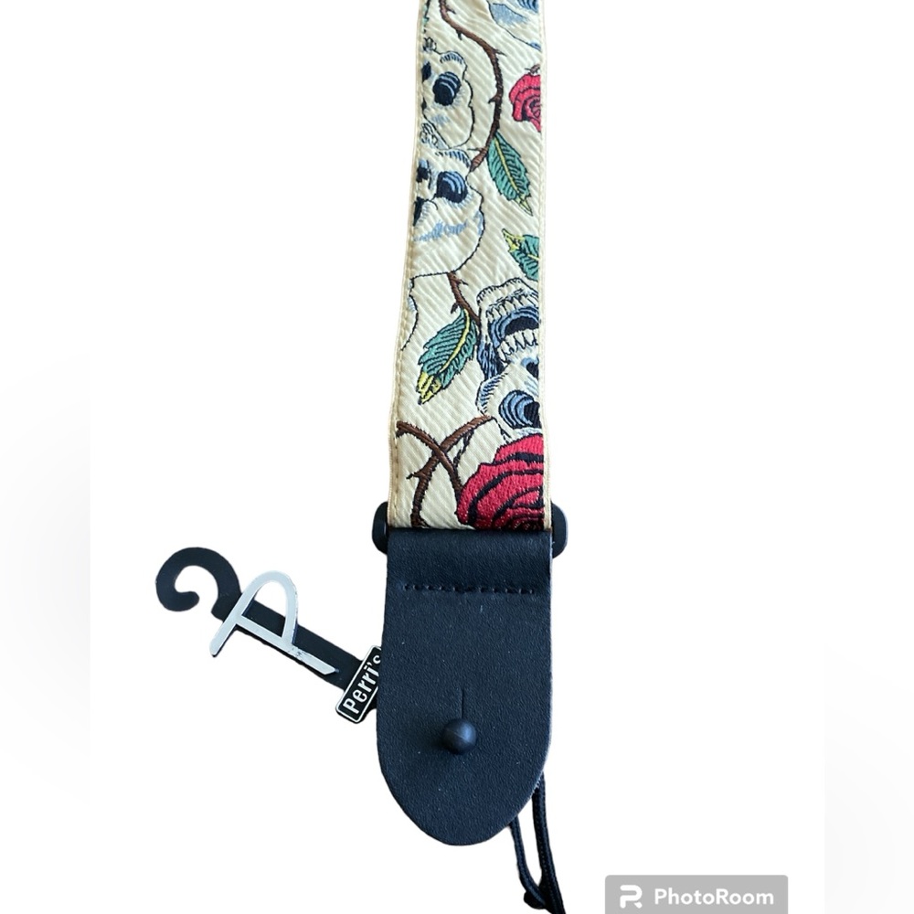 Perris guitar strap - Picture 3 of 4